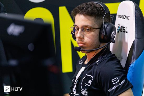 JoyCon变身鼠标助力MOBA游戏体验提升